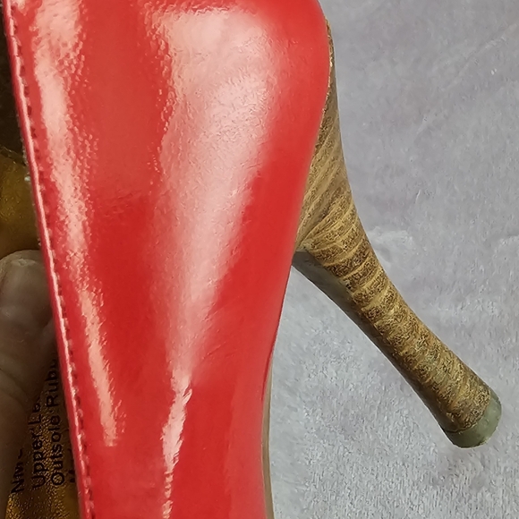 Naughty Monkey's Closet Size 6.5 Red with Black and White Checkered Heels - Picture 5 of 7